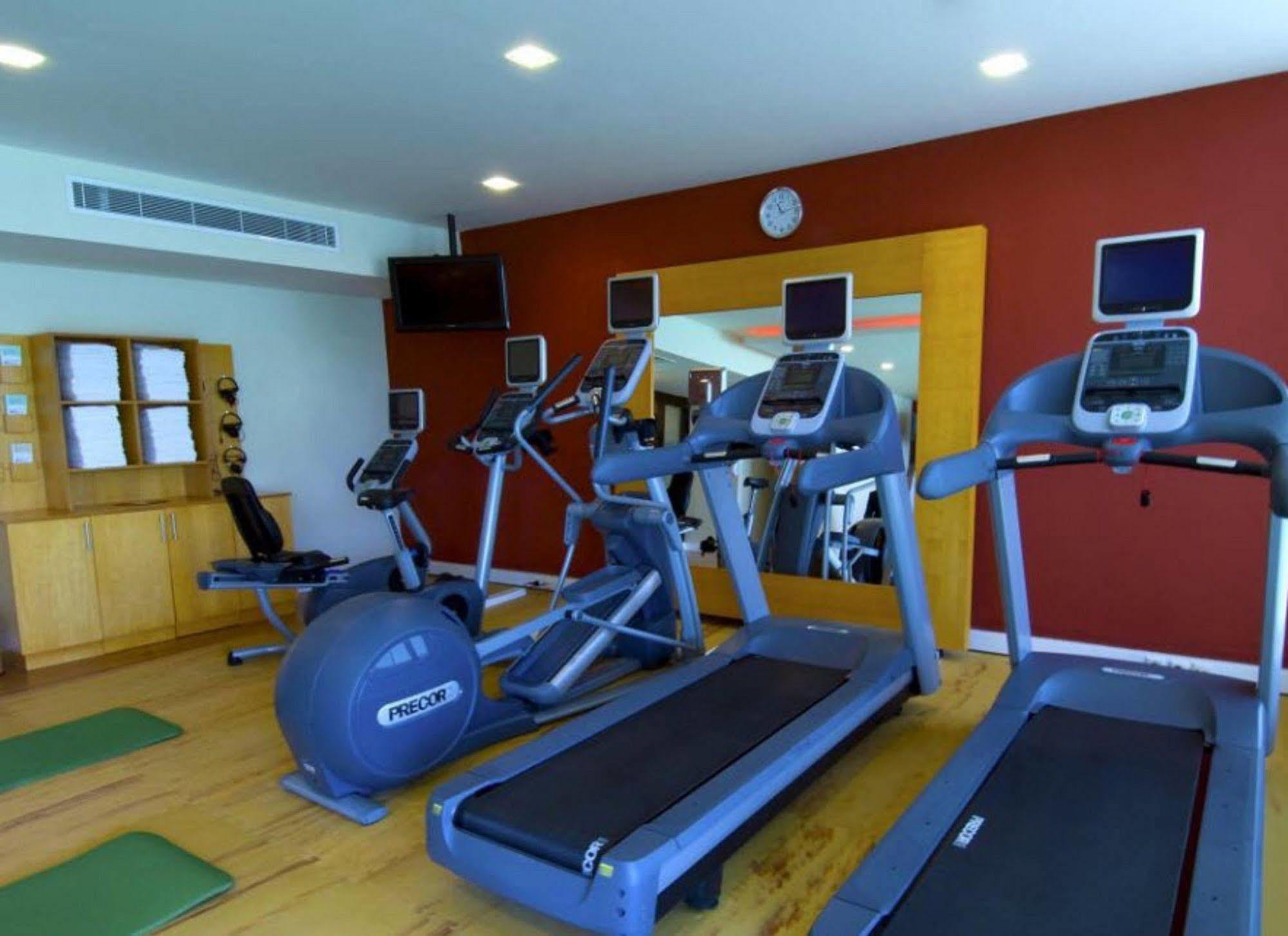 Hilton Garden Inn Riyadh Olaya Extérieur photo
