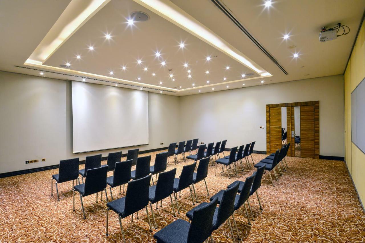 Hilton Garden Inn Riyadh Olaya Extérieur photo