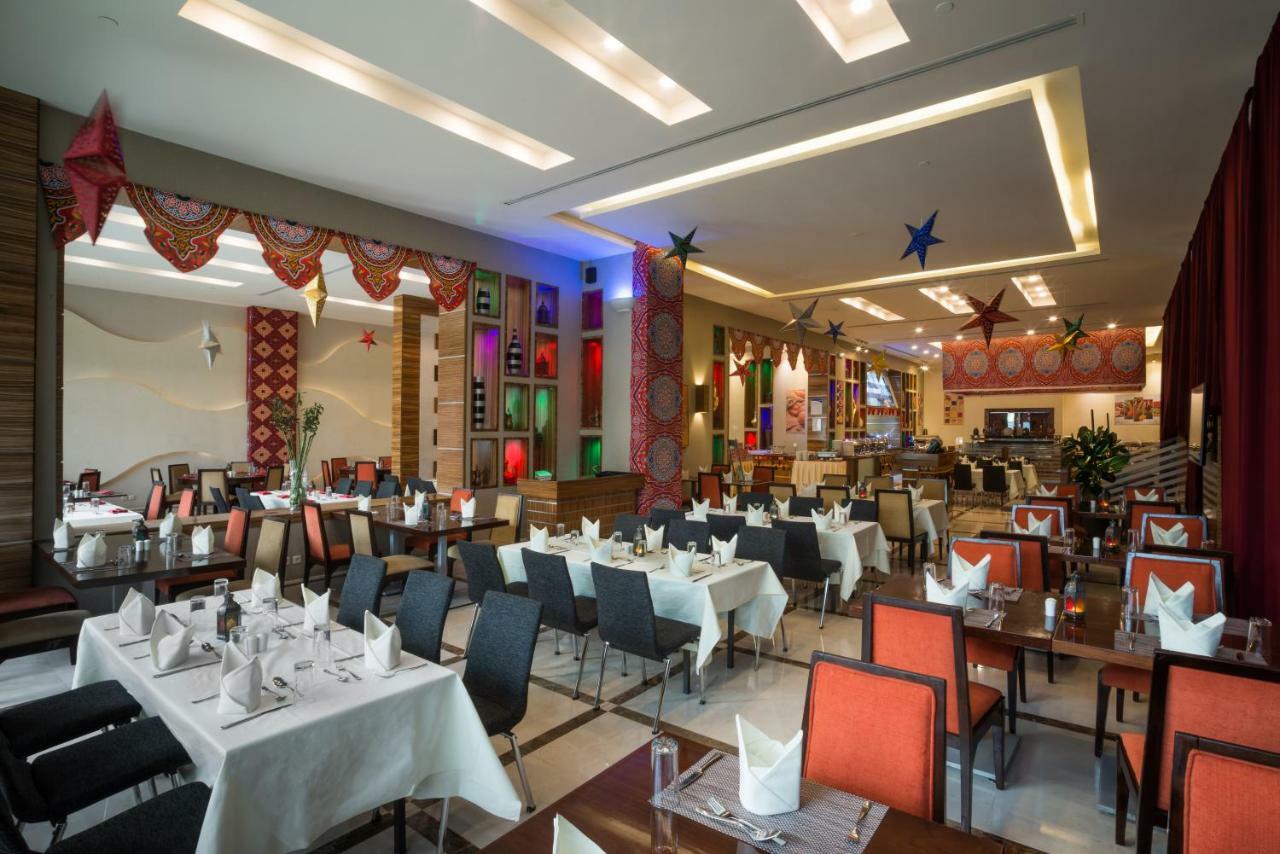 Hilton Garden Inn Riyadh Olaya Extérieur photo