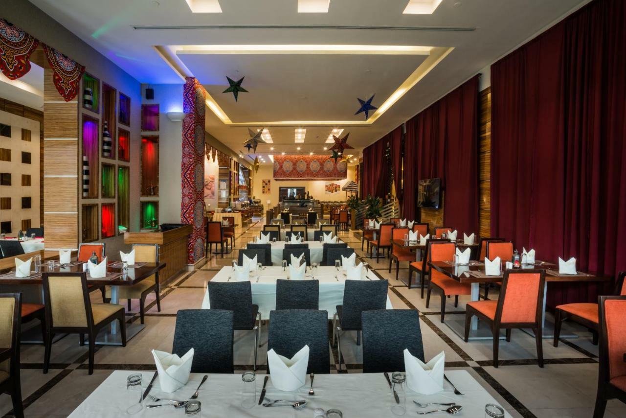 Hilton Garden Inn Riyadh Olaya Extérieur photo